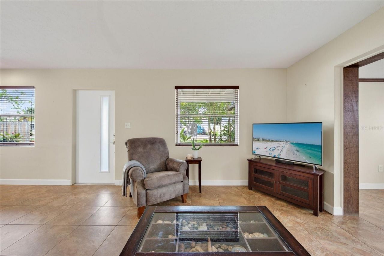 2350 Loma Linda Street , Sarasota, FL 34239 Photo