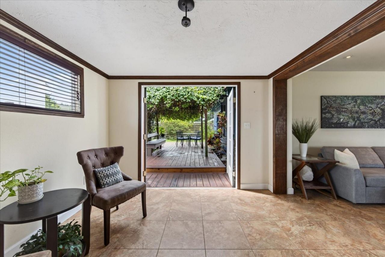 2350 Loma Linda Street , Sarasota, FL 34239 Photo