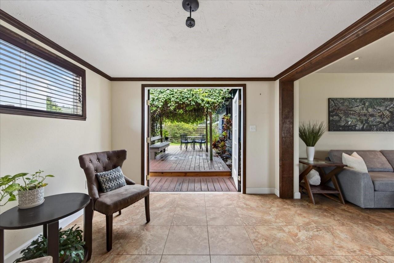 2350 Loma Linda Street , Sarasota, FL 34239 Photo