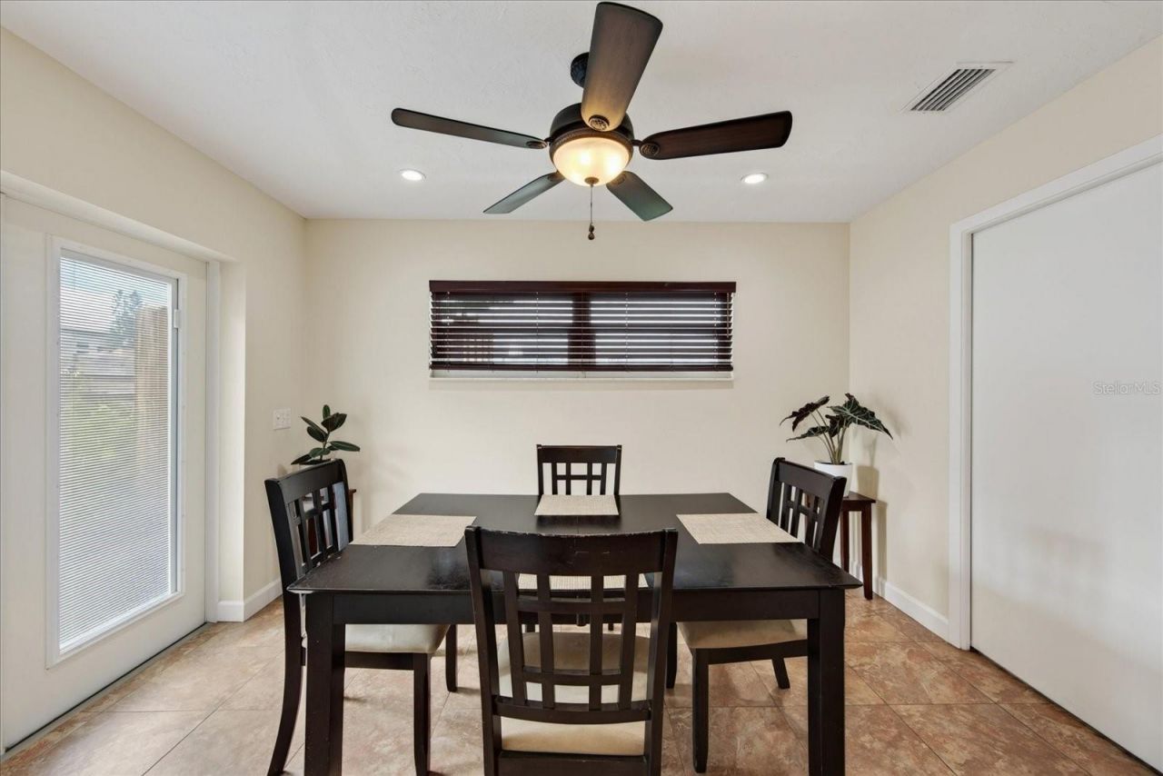 2350 Loma Linda Street , Sarasota, FL 34239 Photo