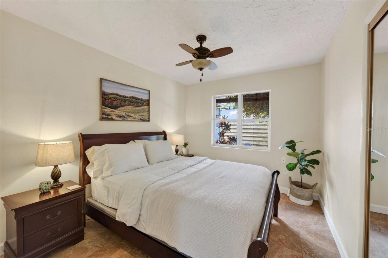 2350 Loma Linda Street , Sarasota, FL 34239 Photo