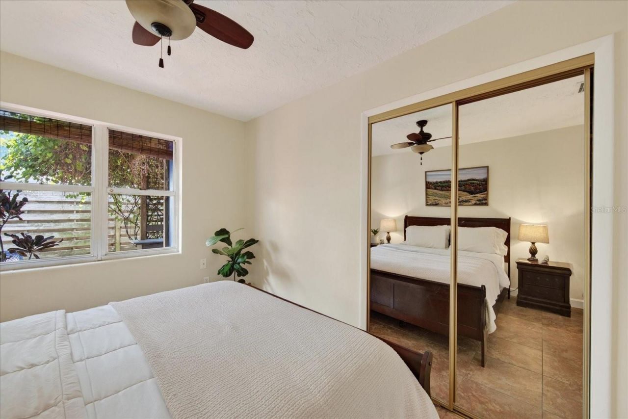2350 Loma Linda Street , Sarasota, FL 34239 Photo
