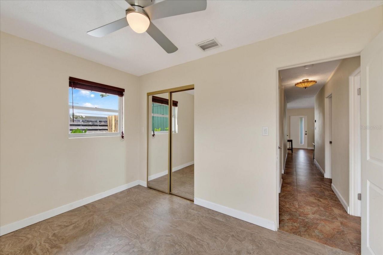 2350 Loma Linda Street , Sarasota, FL 34239 Photo