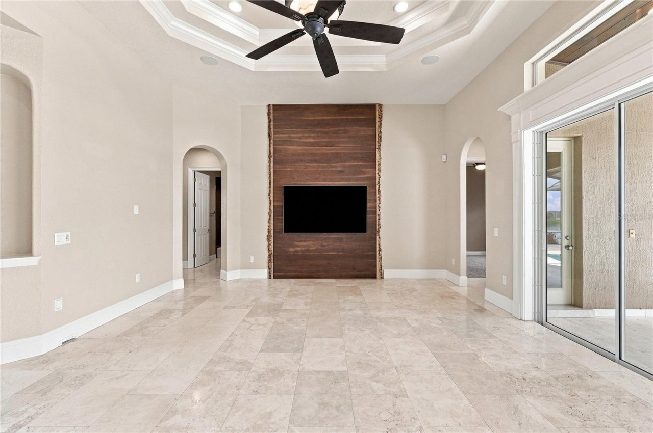 644 Hart Lake Drive, Winter Haven, FL 33884 Photo