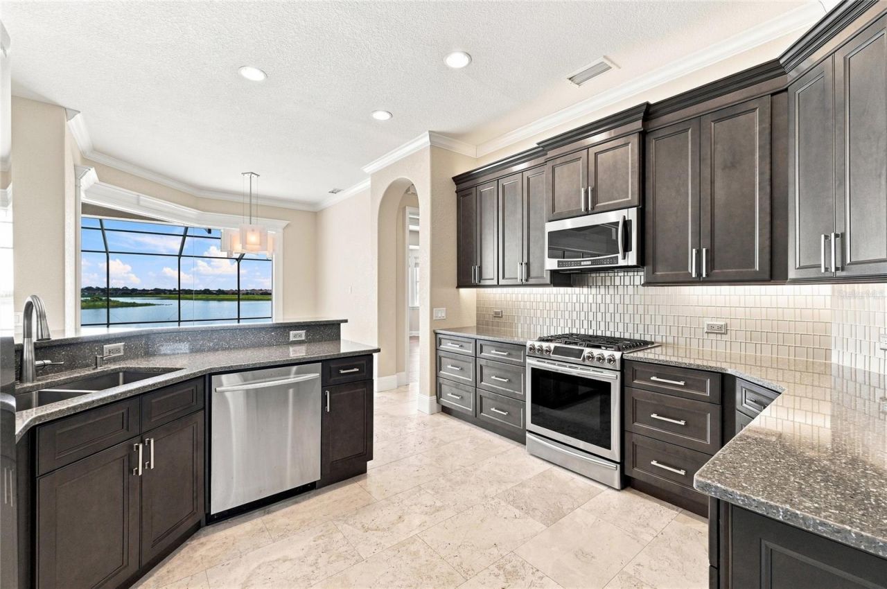 644 Hart Lake Drive, Winter Haven, FL 33884 Photo
