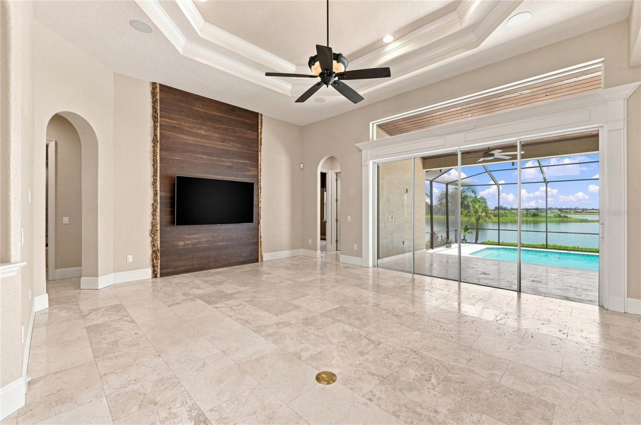644 Hart Lake Drive, Winter Haven, FL 33884 Photo