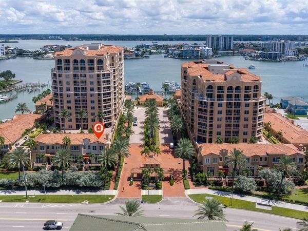 525 MANDALAY AVENUE , Unit 11, CLEARWATER BEACH, FL 33767