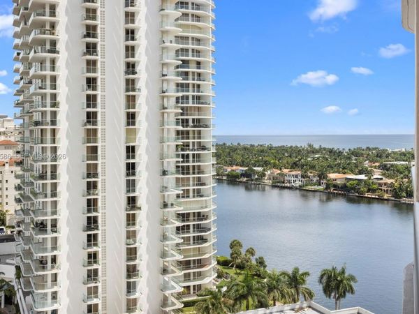 19667 W Turnberry Way , Unit 15-G, Aventura, FL 33180