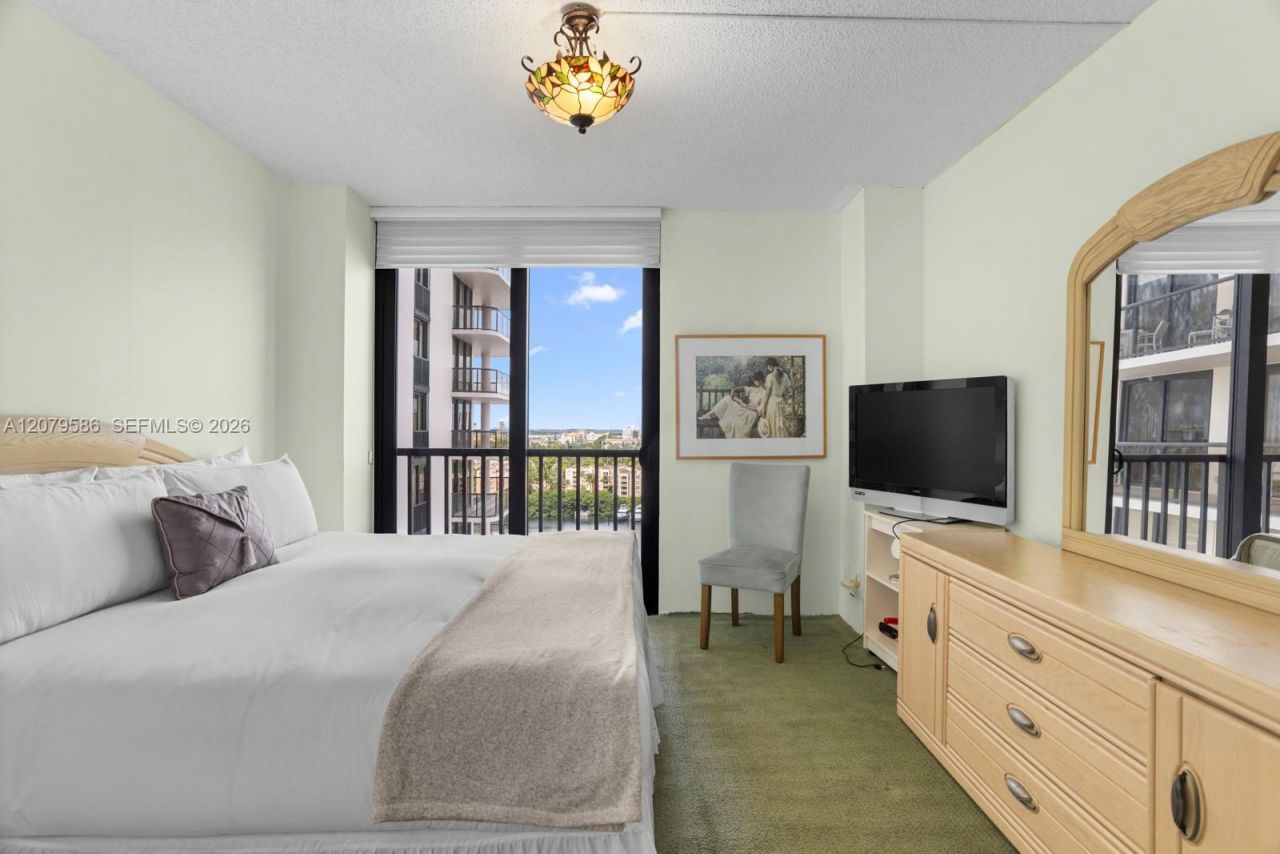 19667 W Turnberry Way , Unit 15-G, Aventura, FL 33180 Photo