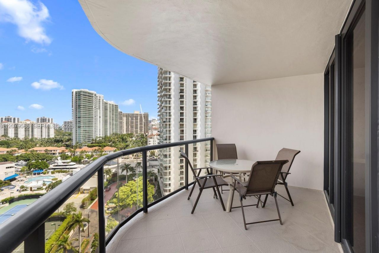 19667 W Turnberry Way , Unit 15-G, Aventura, FL 33180 Photo
