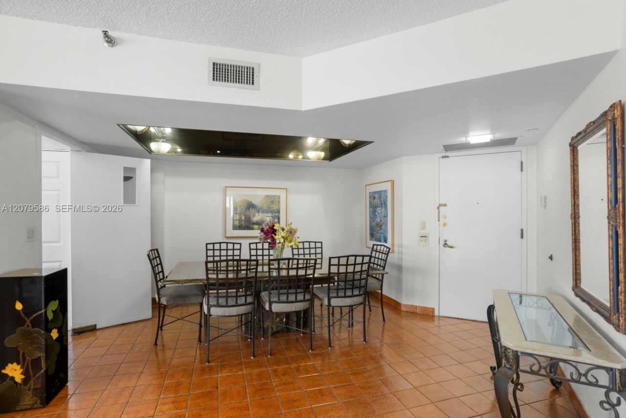 19667 W Turnberry Way , Unit 15-G, Aventura, FL 33180 Photo