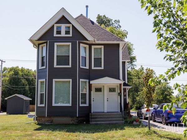 327 E Indiana Street , Momence, IL 60954