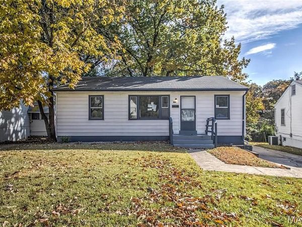4016 Jenny Drive , St Louis, MO 63121