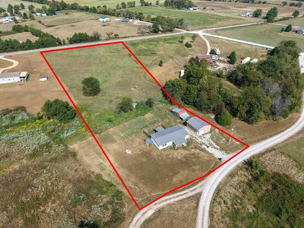 130 Maple Drive , Conway, MO 65632