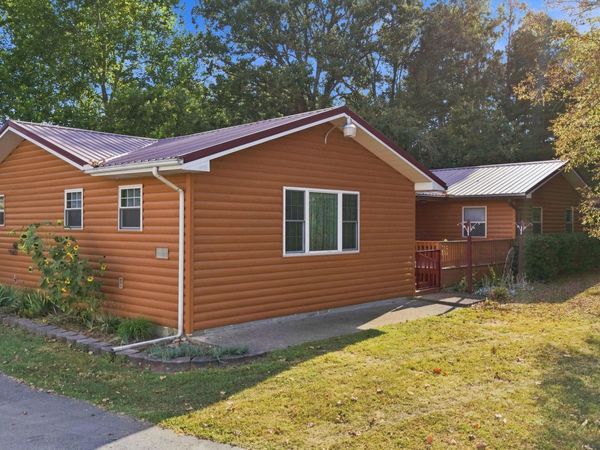 4408 County Road 2420, Pomona, MO 65789
