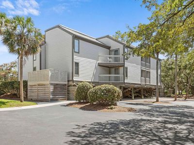 1615 Live Oak Park, Seabrook Island, SC 29455