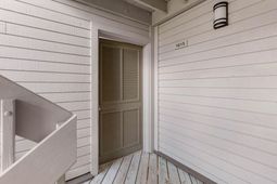 1615 Live Oak Park photo 4