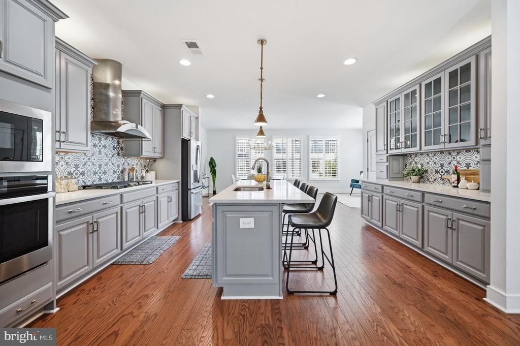 25433 Hartland Orchard Terrace, Chantilly, VA 20152 Main Photo