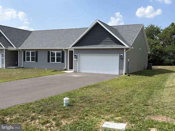 13876 PATRIOT WAY , HAGERSTOWN, MD 21740