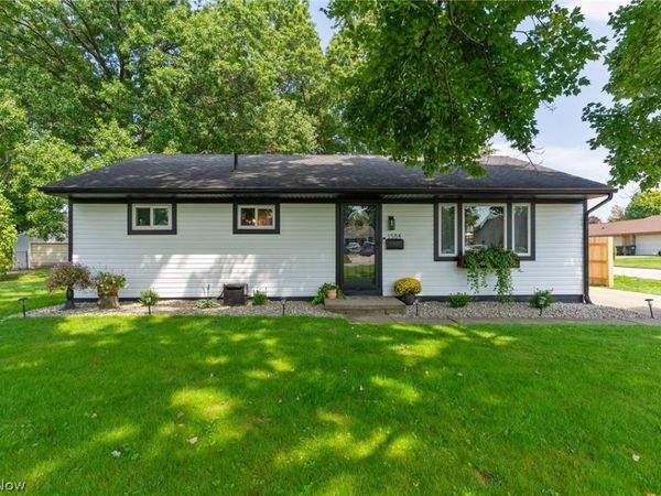 1584 Ridgewood Drive , Salem, OH 44460