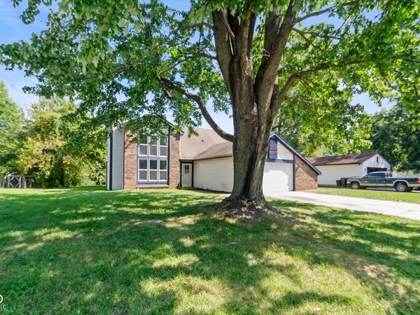 1635 Stacy Lynn Drive , Indianapolis, IN 46231