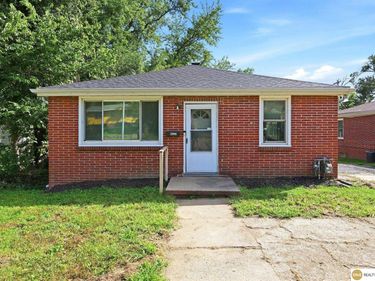 4223 Nebraska Avenue, Omaha, NE 68111