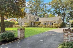 104 Lakeview Drive photo 4