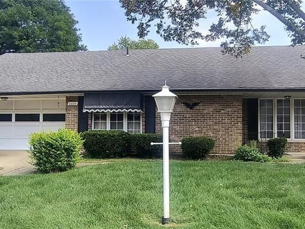 2230 Manhatten, Springfield, OH 45504