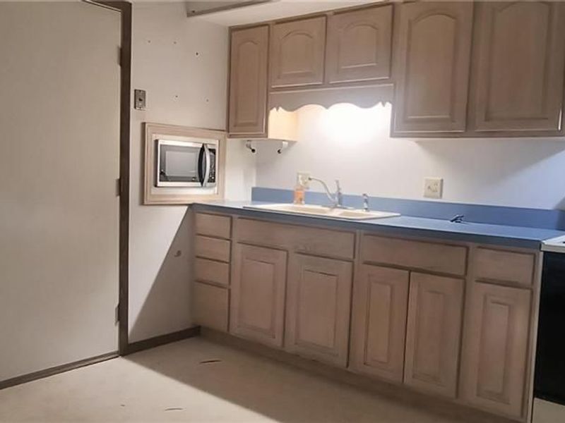 2230 Manhatten, Springfield, OH 45504 Photo 11