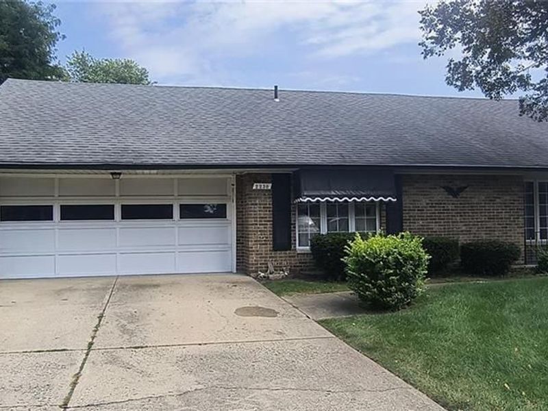 2230 Manhatten, Springfield, OH 45504 Photo 2