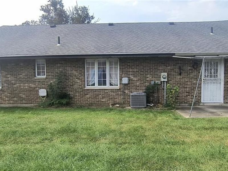 2230 Manhatten, Springfield, OH 45504 Photo 44