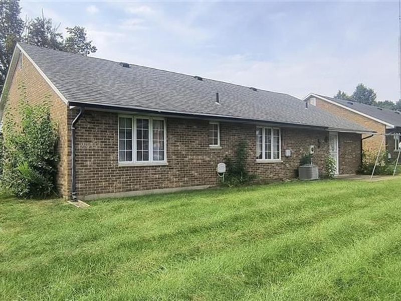 2230 Manhatten, Springfield, OH 45504 Photo 45