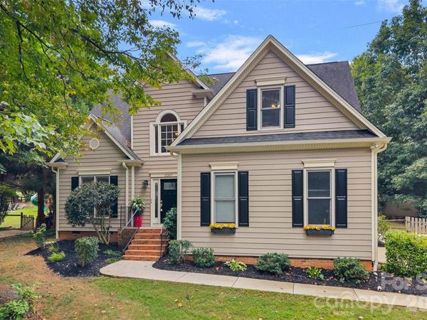 12507 Angel Oak Drive, Huntersville, NC 28078