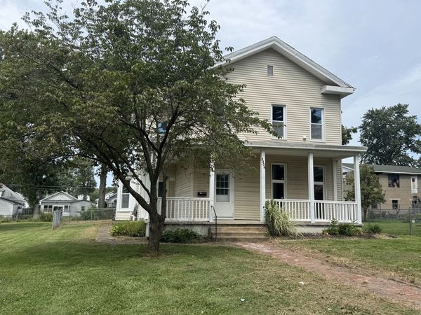 2301 Elm Street , Quincy, IL 62301