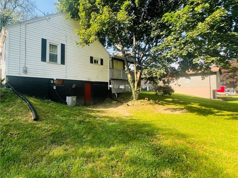 4695 Grapeland Avenue, Louisville, OH 44641 Photo 4