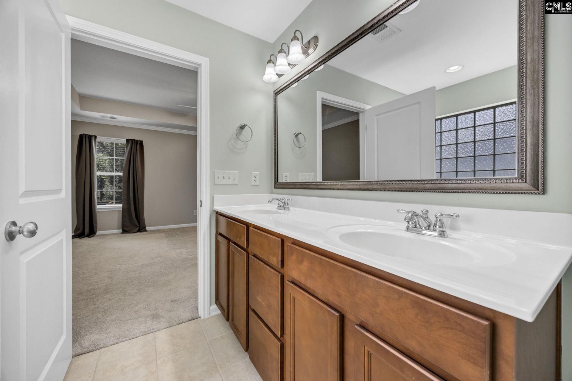 152 Tufton Court  Photo 8
