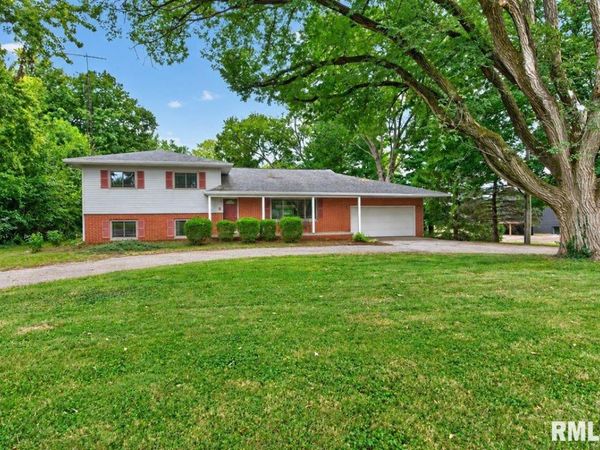 8 Pajim Lane, Springfield, IL 62712