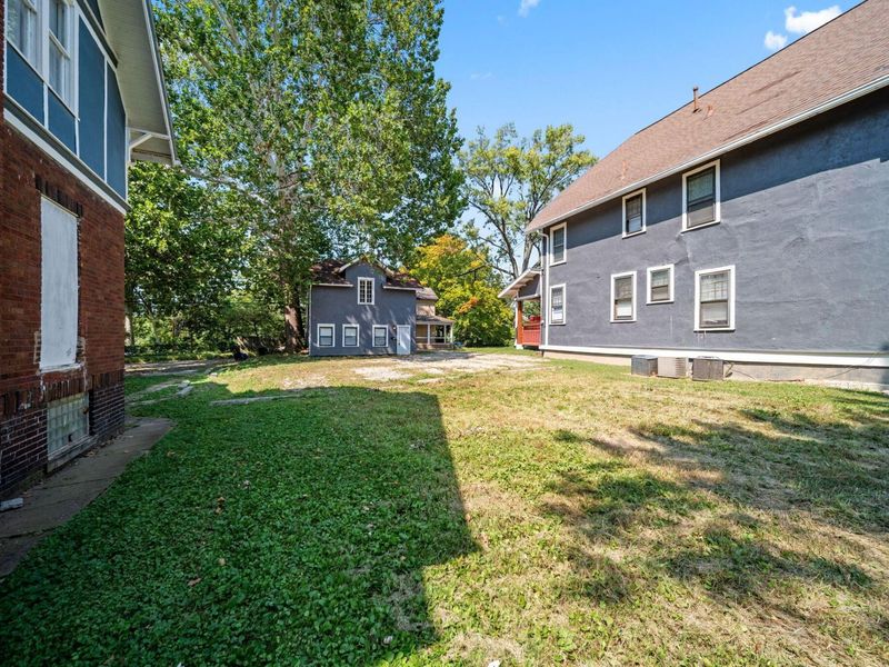 2263 Indianola Avenue, Columbus, OH 43202 Photo 4