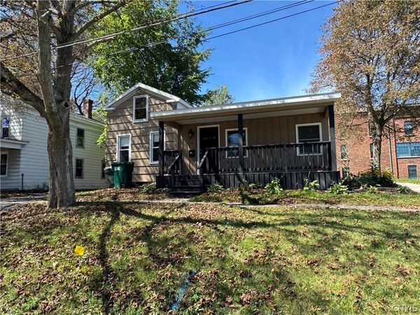 9 Ellen Street , Oswego, NY 13126