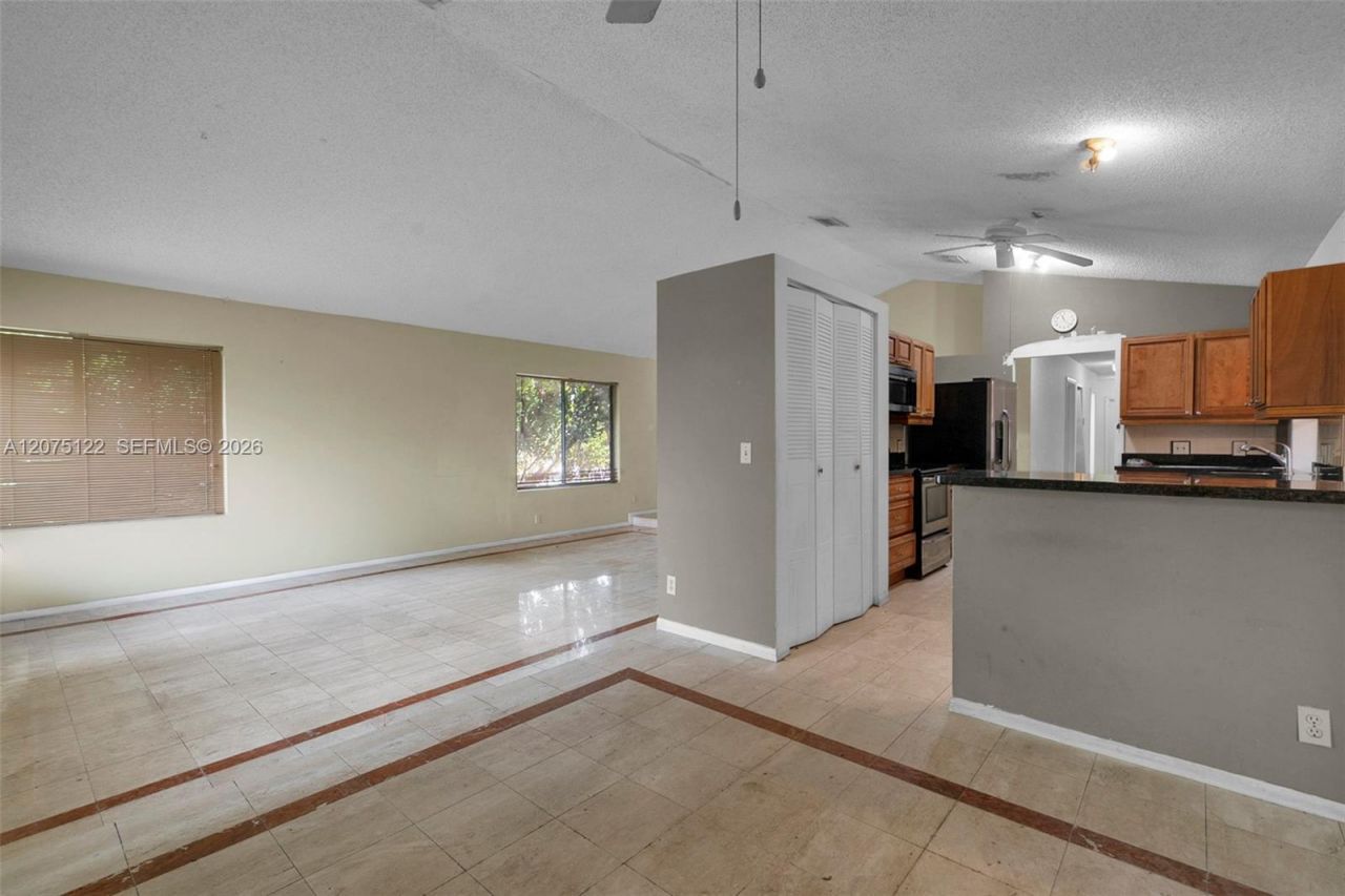 16871 Patio Village Ct, Weston, FL 33326 Photo
