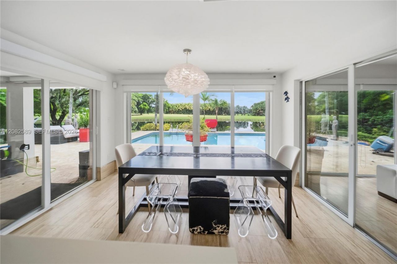 9448 NW 54th Doral Cir Ln , Doral, FL 33178 Photo