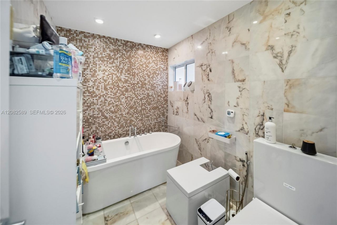 9448 NW 54th Doral Cir Ln , Doral, FL 33178 Photo