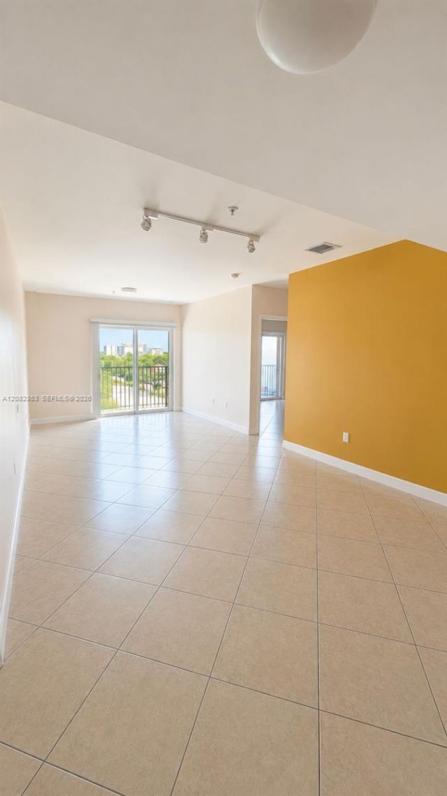 2280 SW 32nd Ave , Unit 508, Miami, FL 33145 Photo