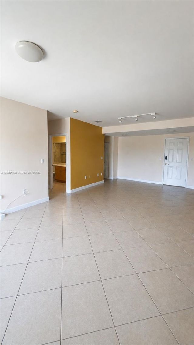 2280 SW 32nd Ave , Unit 508, Miami, FL 33145 Photo