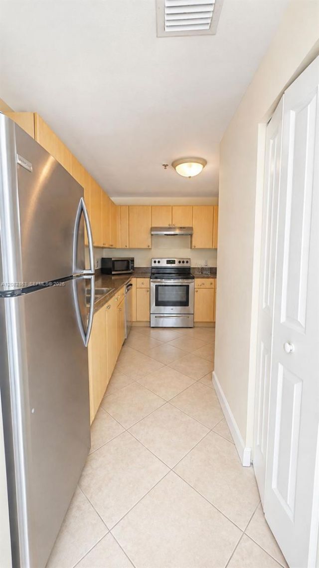 2280 SW 32nd Ave , Unit 508, Miami, FL 33145 Photo