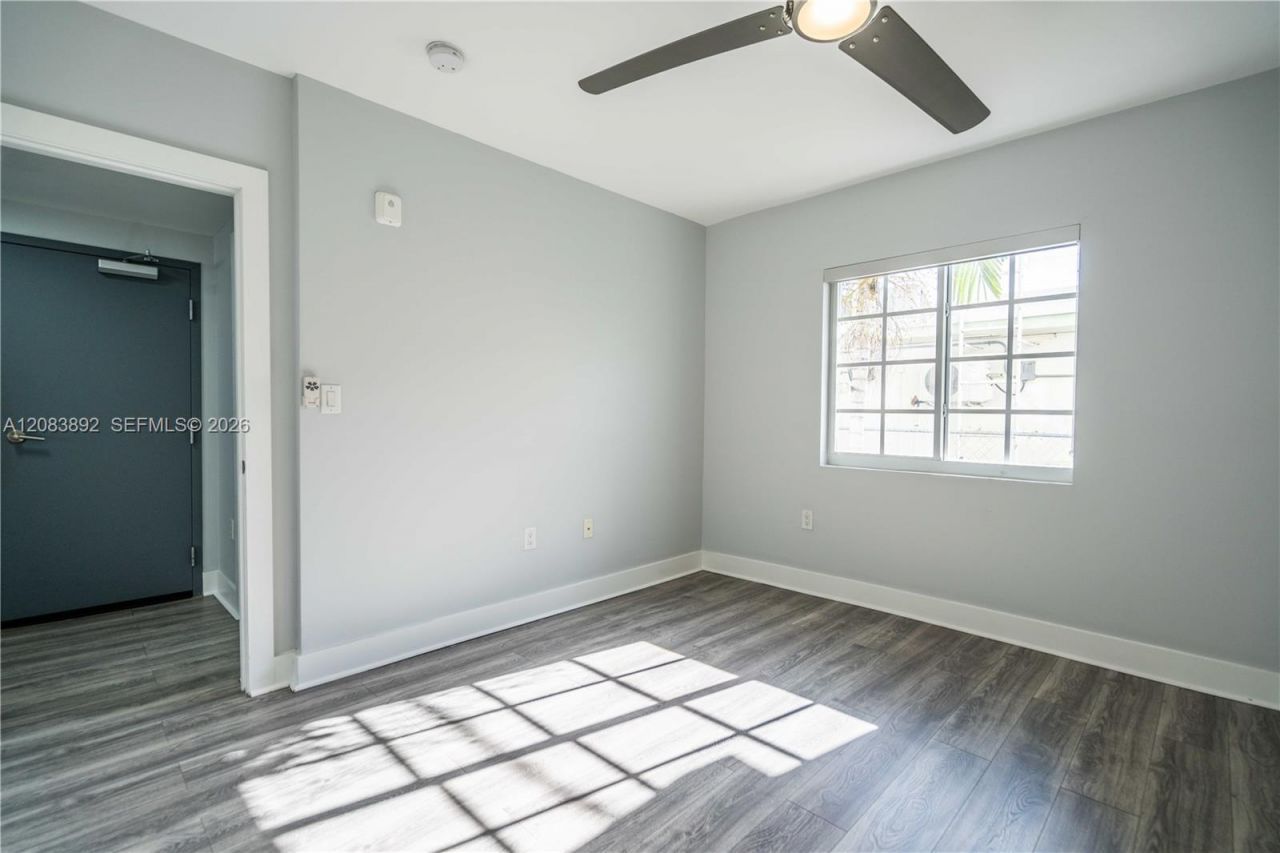 331 85th St, Unit 10, Miami Beach, FL 33141 Photo