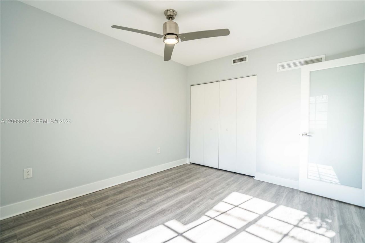 331 85th St, Unit 10, Miami Beach, FL 33141 Photo