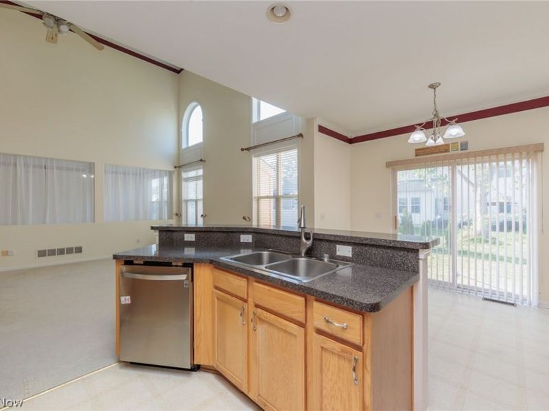38467 Renwood Avenue, Avon, OH 44011 Photo 18