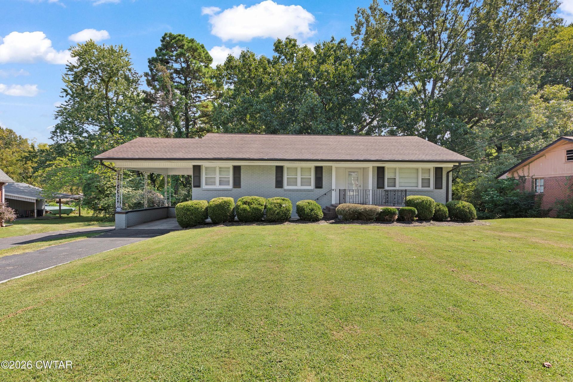 992 W Forest Avenue, Jackson, TN 38301 Main Photo