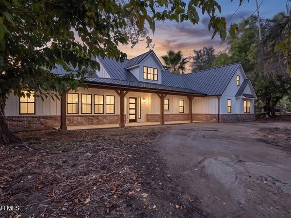 5631 Foothill Drive, Agoura Hills, CA 91301